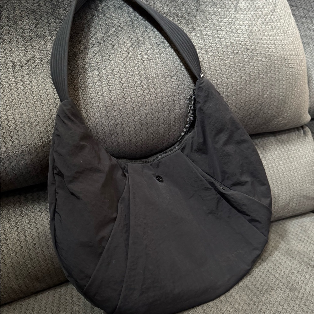 Lululemon Pleated Shoulder Bag 10L